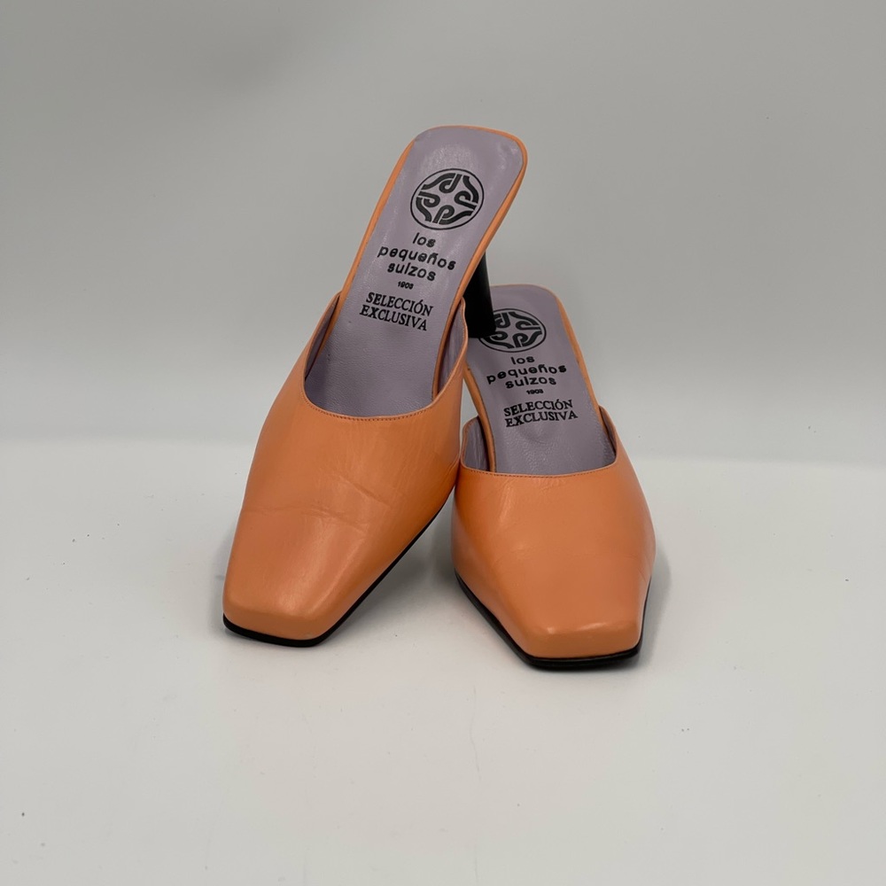 Pale orange/salmon leather heels